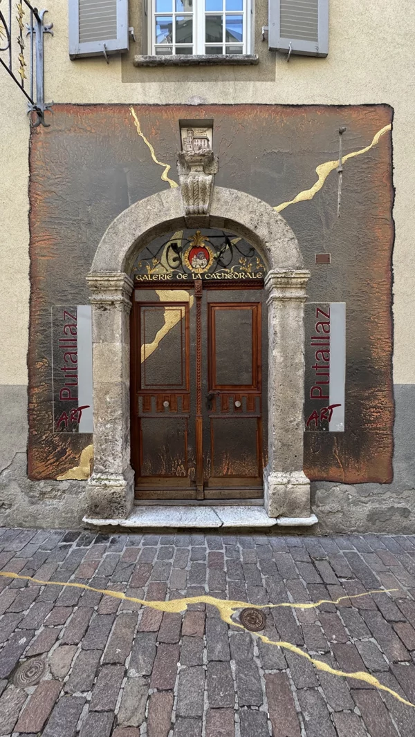Porte de galerie</br>Gaggiographie avec une</br>Oeuvre de JJ.Putallaz